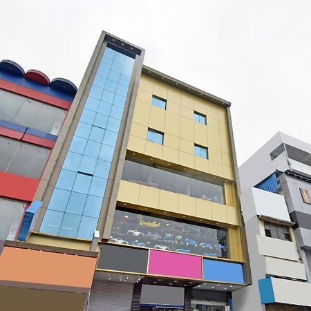 Oyo Home 78047 Alluring Stay Pimpri Pimpri-Chinchwad מראה חיצוני תמונה